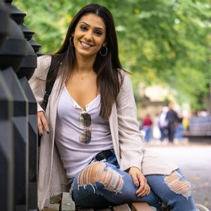 Meet your Posher, Connie